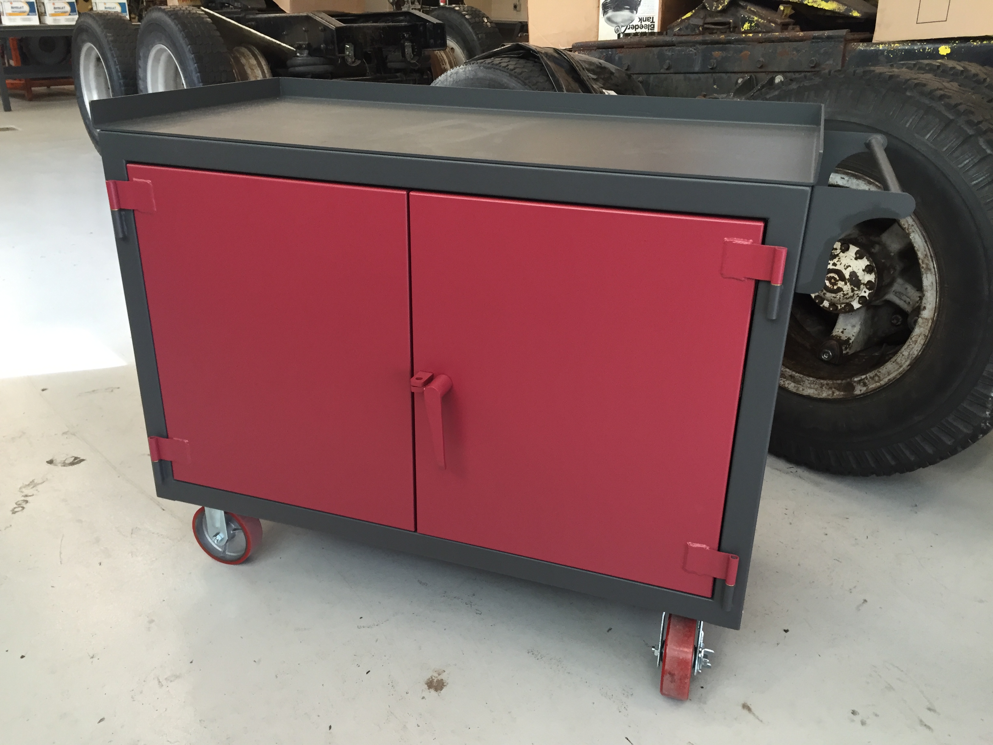 Benjamin laptop batteries that catch fire. EXM-650BN - HEAVY DUTY MOBILE WORKBENCH
