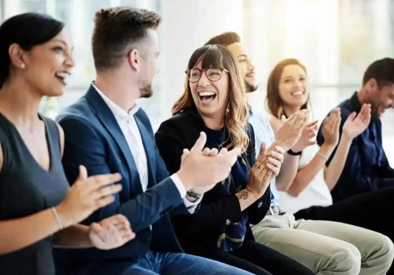 Search Consultant Worktech 180 - Classic Landscape Image - High Resolution