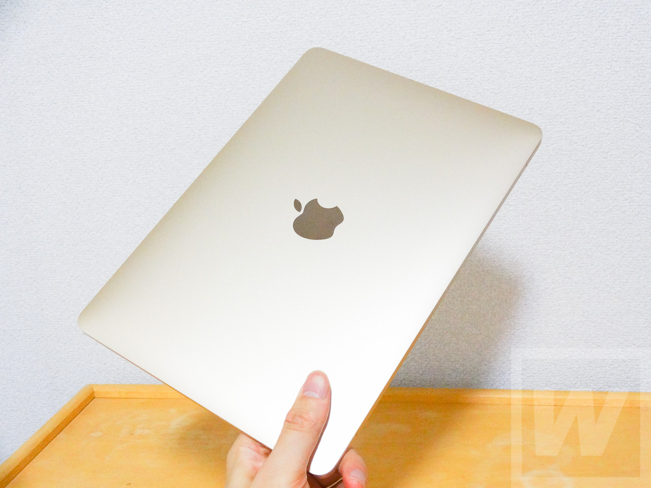 ブロガーに最適だこれ MacBook “12 ゴールドを買ってきました