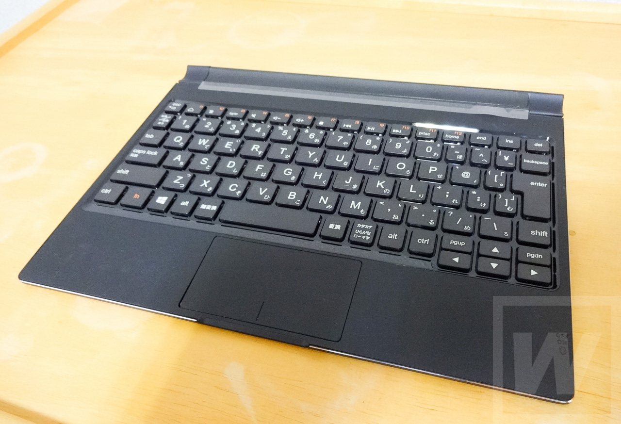 付属キーボードの使いごこちは？ Lenovo Yoga Tablet2-10 with Windows