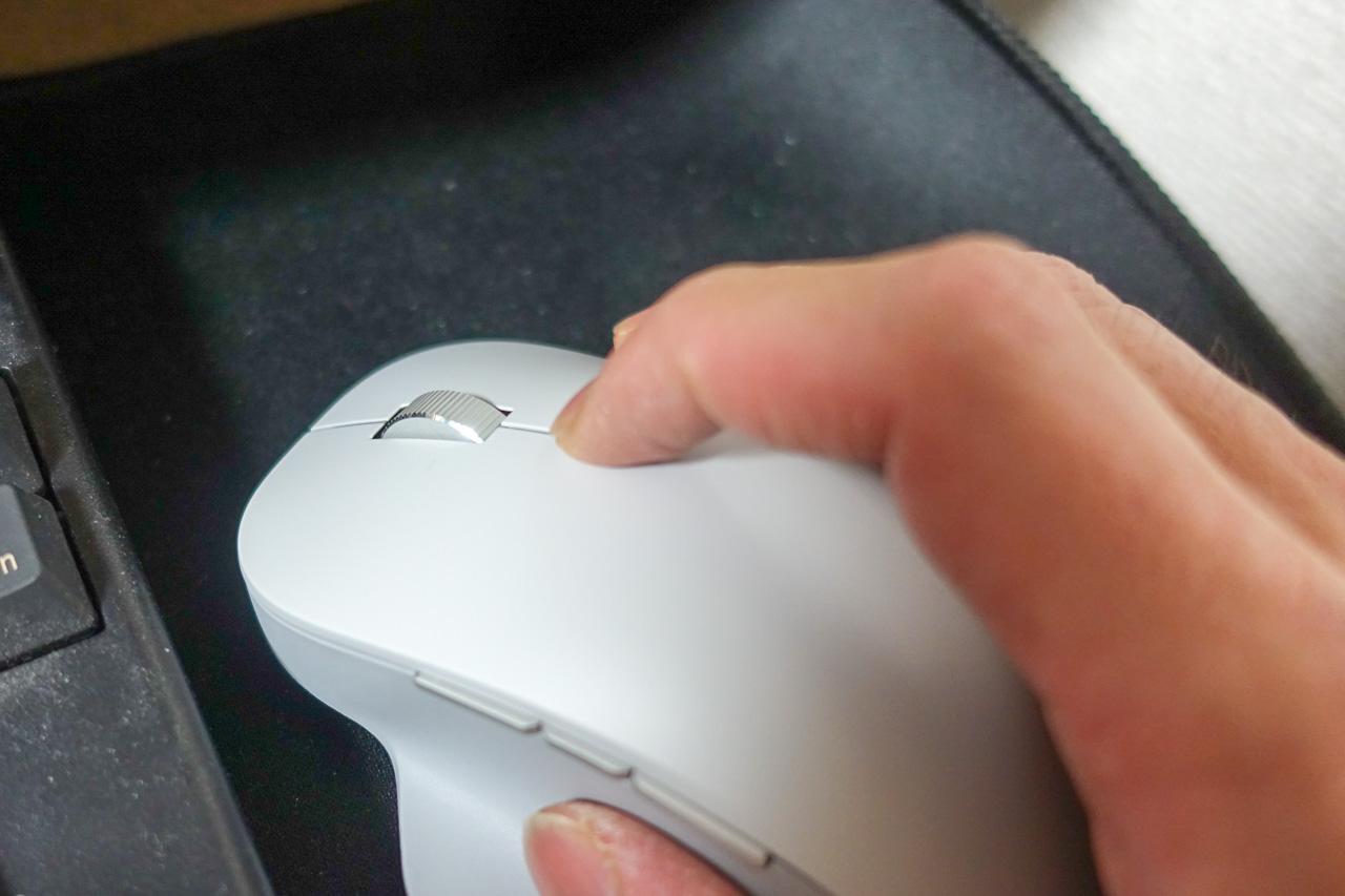 発売日に速攻入手！Surface Precision Mouseのデキとは？Logicool G900