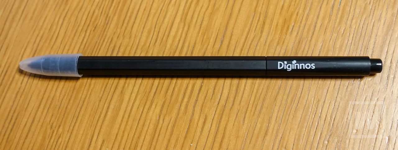 小さくて低価格でもしっかりクリスタできる！液晶ペンタブレット