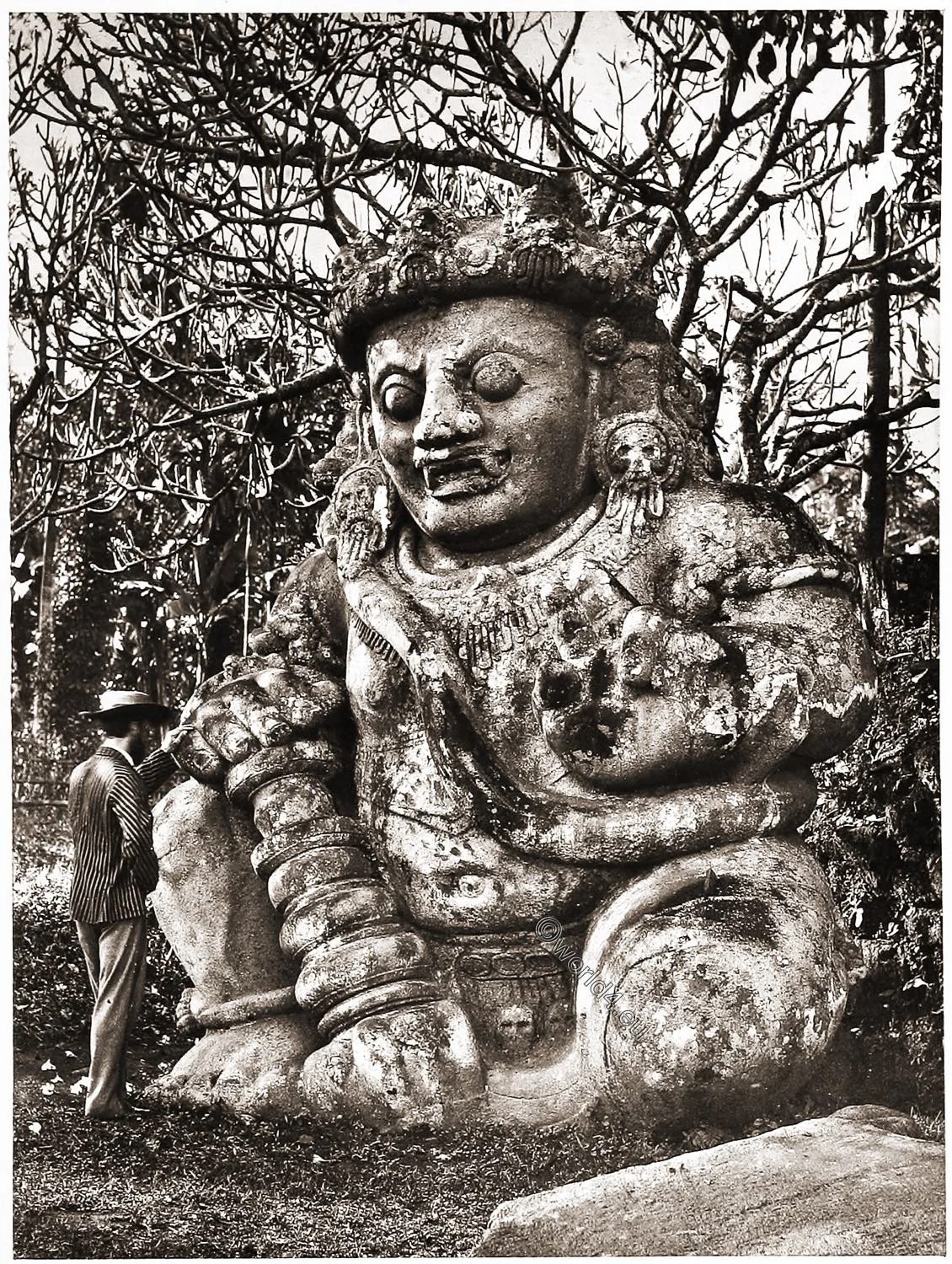 Singa-Sarie, sculpure, figure, temple, Java, Indonesia,