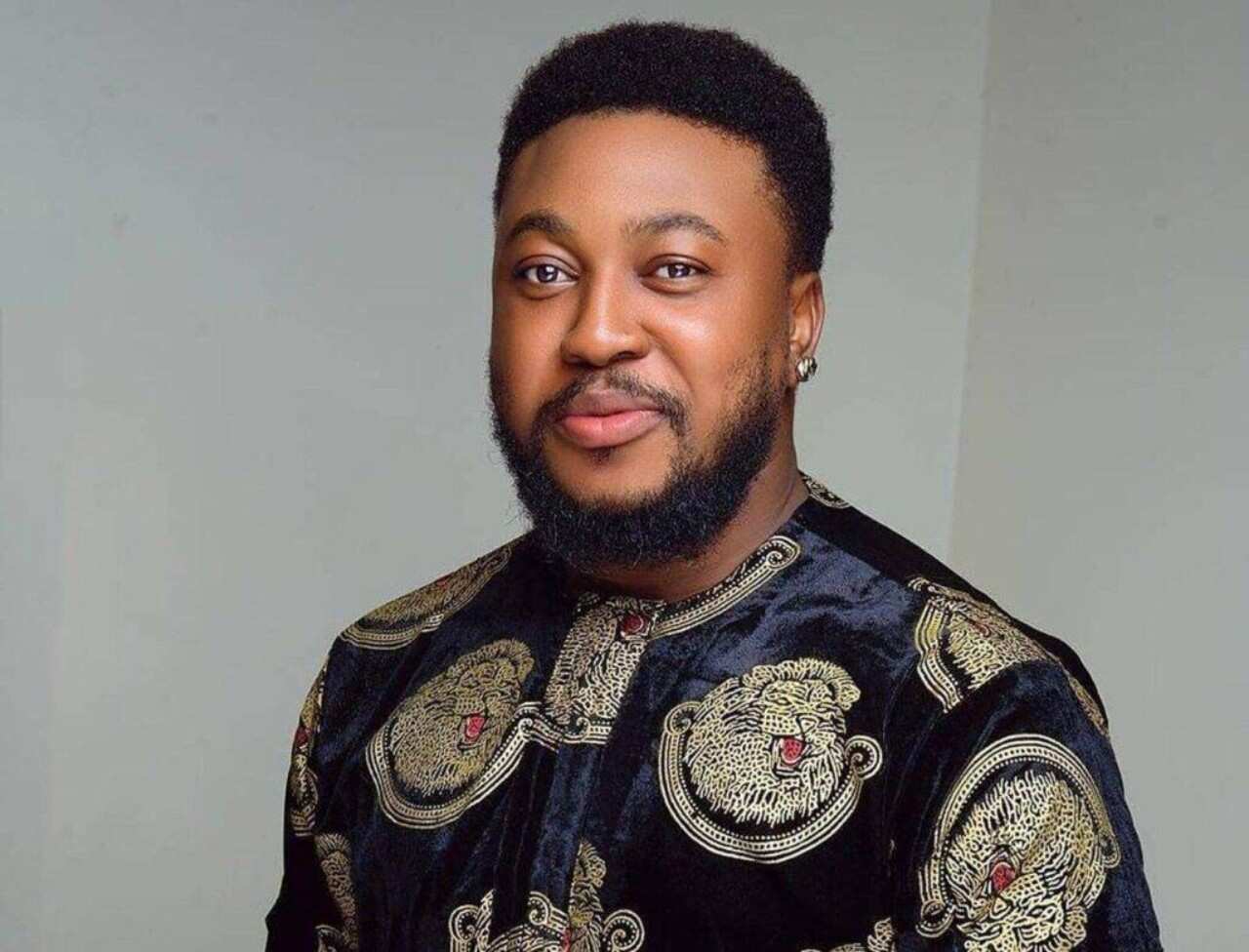 Rex Nosa-worldfrontng.com