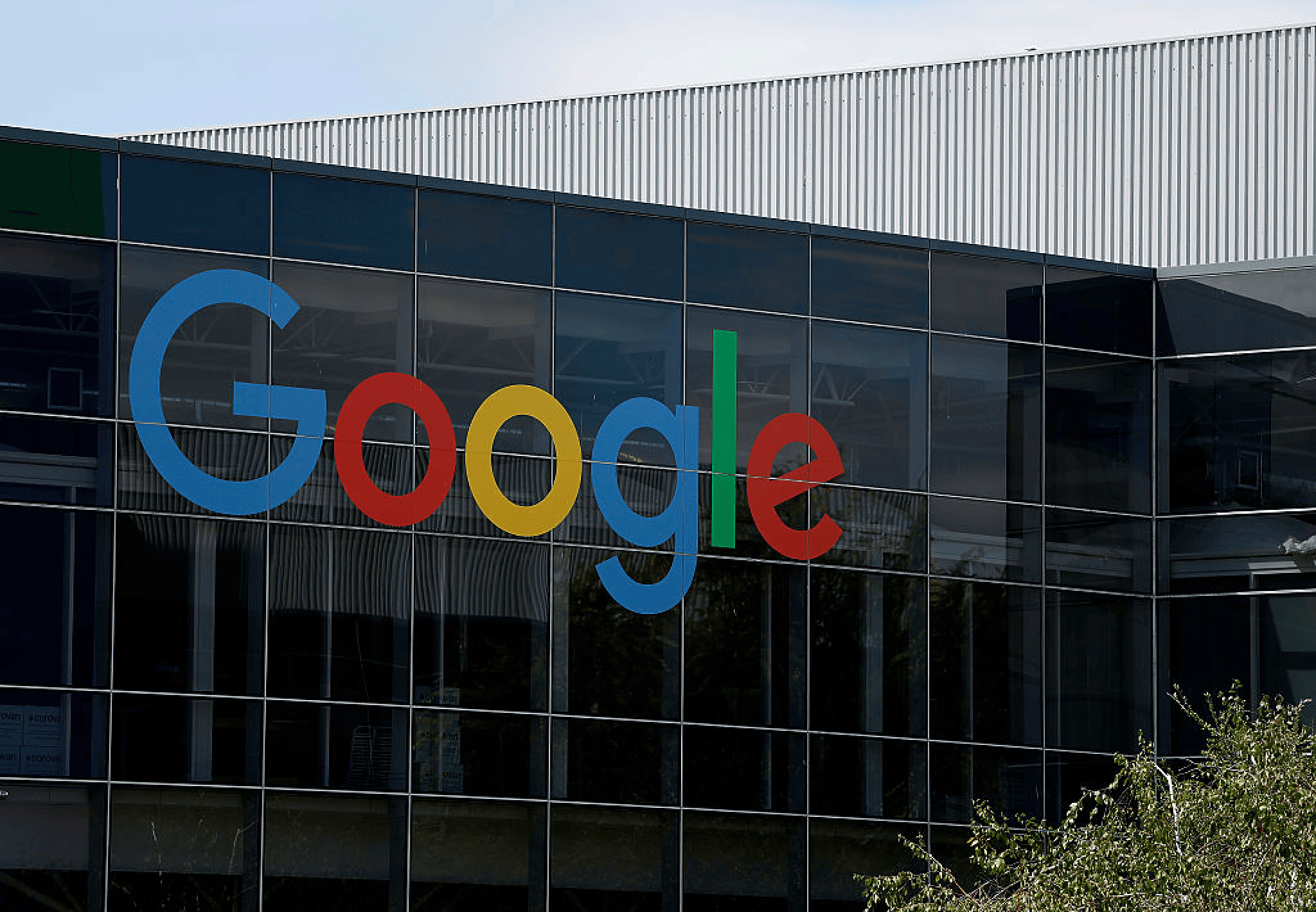 Google преобразява търсенето. Как бизнесите да запазят видимостта си?
