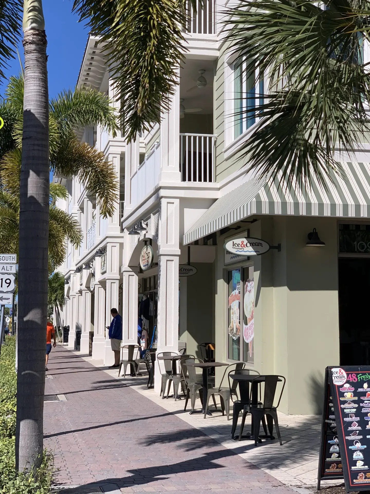 Shopping in Dunedin Florida