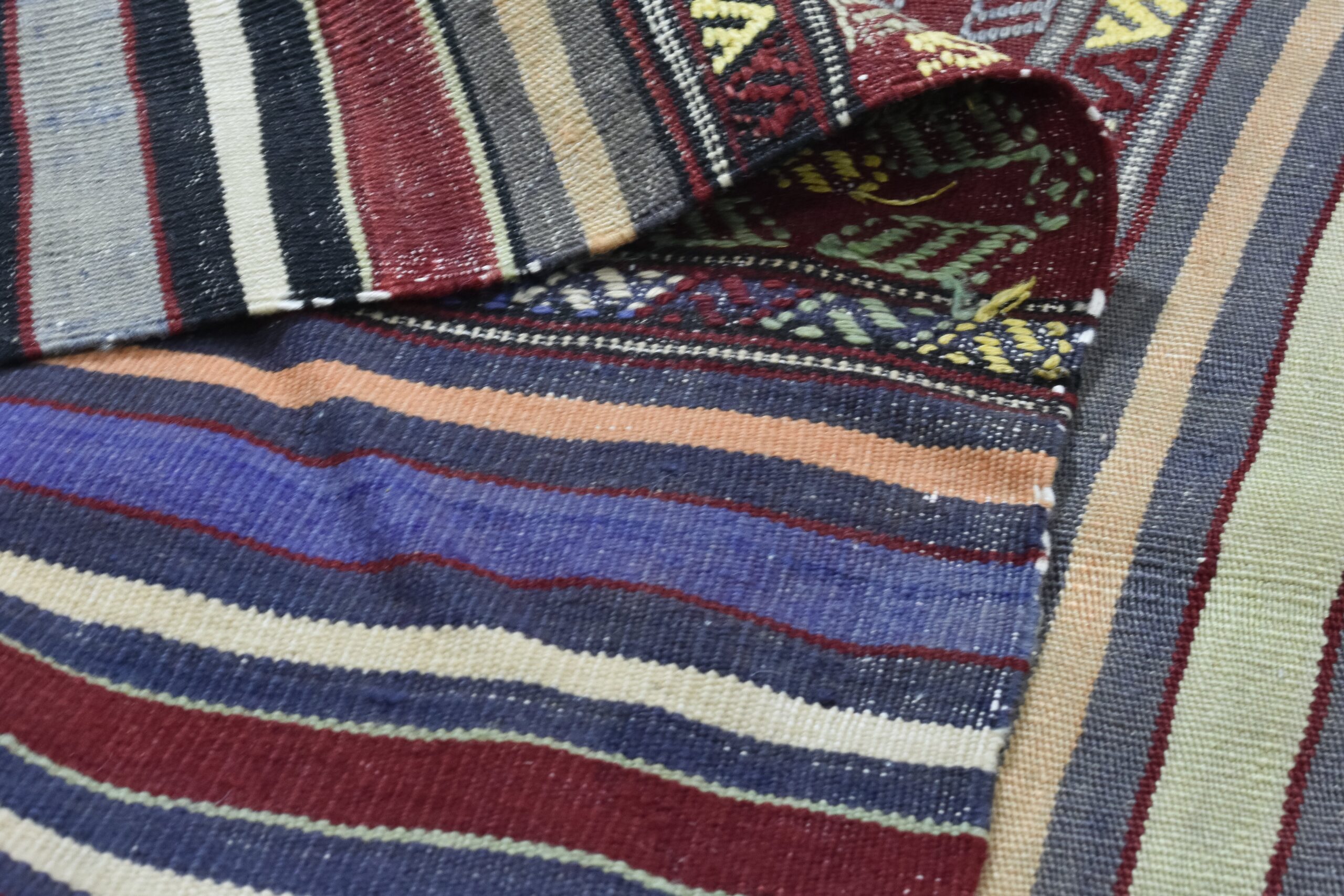 Product Image - Woveniac