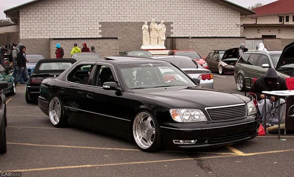 Lexus LS400