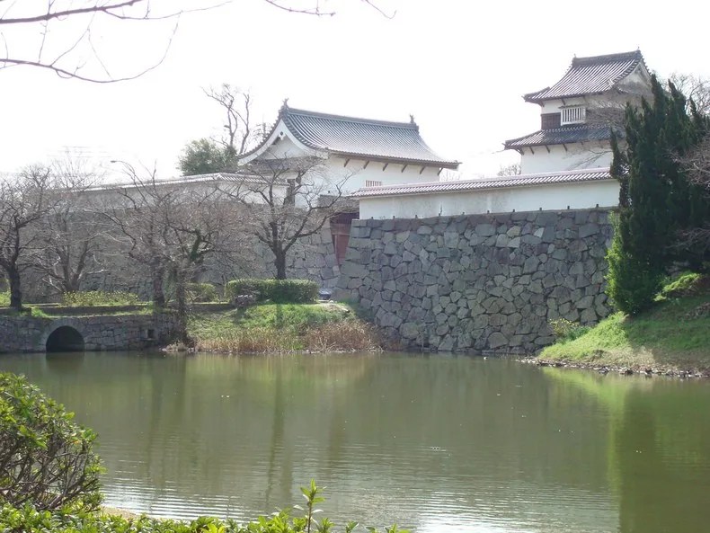 Castelos Japoneses - Guia completo com os melhores do Japão CASTELO DE FUKUOKA - PARQUE MAIZURU