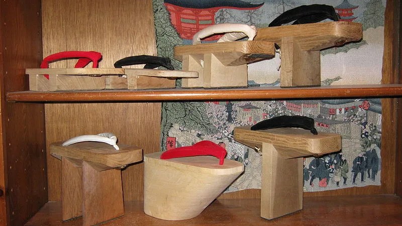 Geta - Calçado de madeira japonês