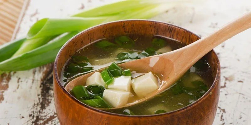 As 100 comidas japonesas mais populares do Japão