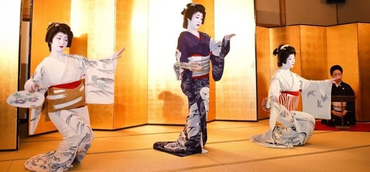 Geisha – Who are they really? History and Curiosities Geisha - Who are they really? History and Curiosities