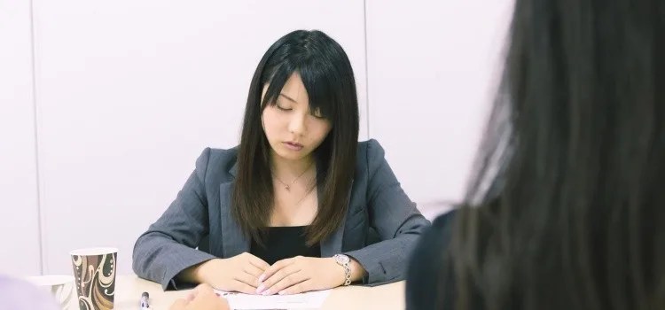 10 hábitos rudes que são considerados normais no Japão hábitos rudes