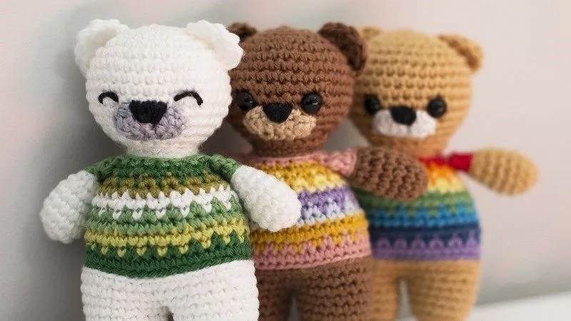 Guia Amigurumi - Bonecos de Crochê Japoneses Guia Amigurumi - Bonecos de Crochê Japoneses