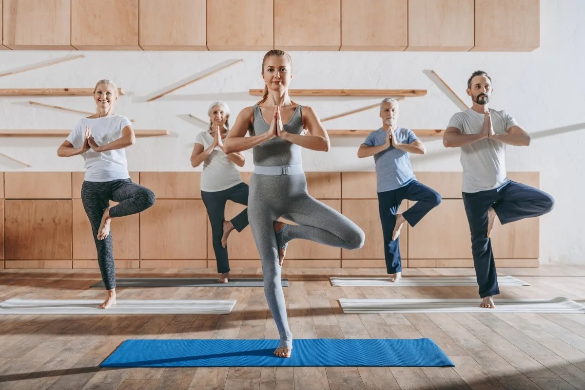 Como o yoga pode ajudar a equilibrar o corpo ea mente