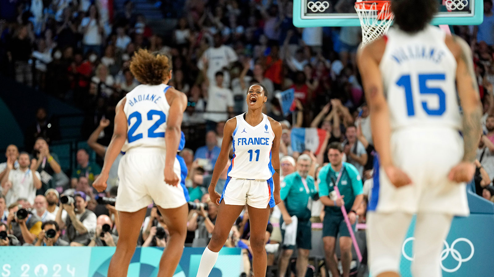Valeriane Ayayi Makes Phoenix Mercury Debut vs. Lynx – 2026 WNBA Season Start (2026)