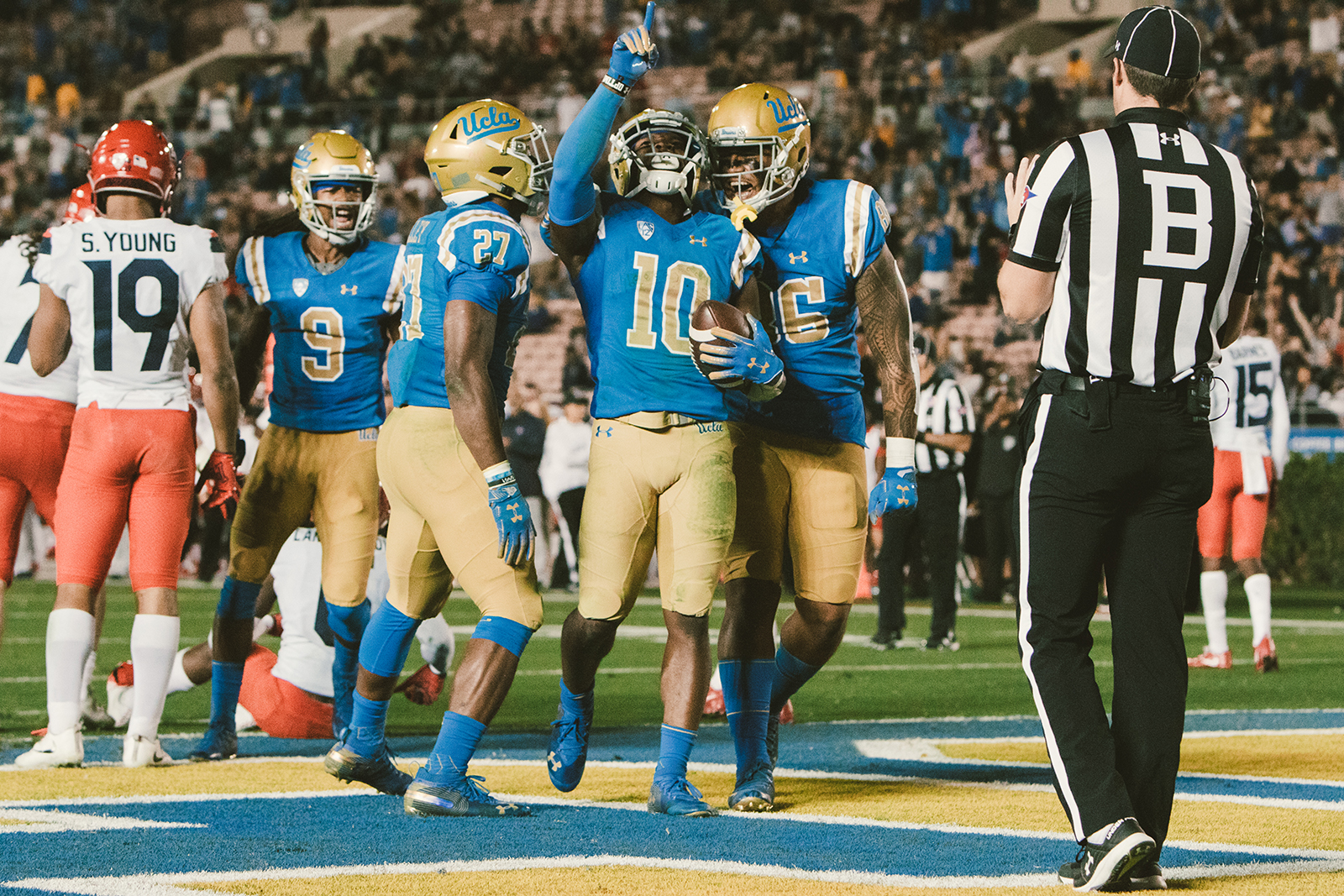 Gallery UCLA Earns Their Second Consecutive Win Against Arizona 5 