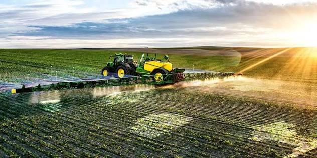 See & Spray targets weeds in precision agriculture