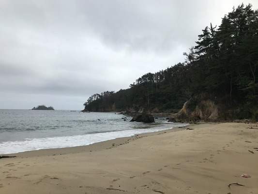 気仙沼大島の鳴き砂の十八鳴浜(くぐなりはま)