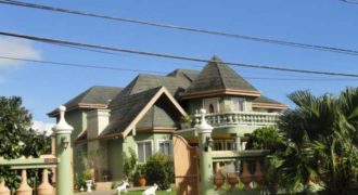 Magnificent 4 Bedroom 6 Bathroom House For Sale in Ingleside, Mandeville, Manchester