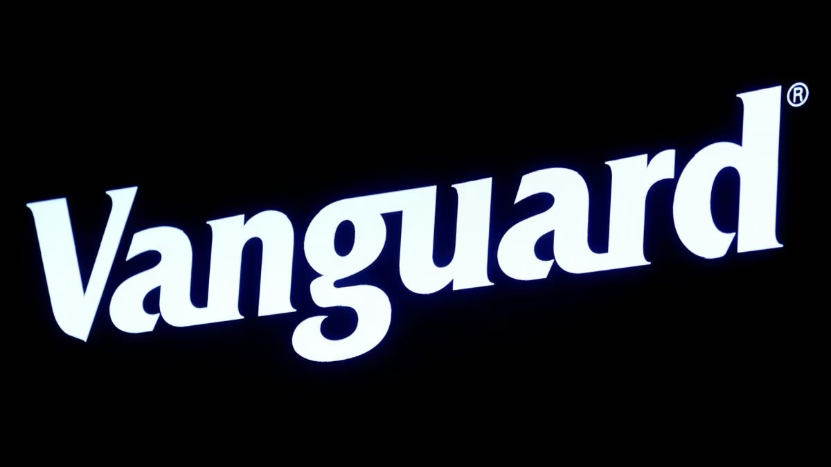Vanguard&#8217;s Support for ESG Resolutions Drops Amid Regulatory Changes