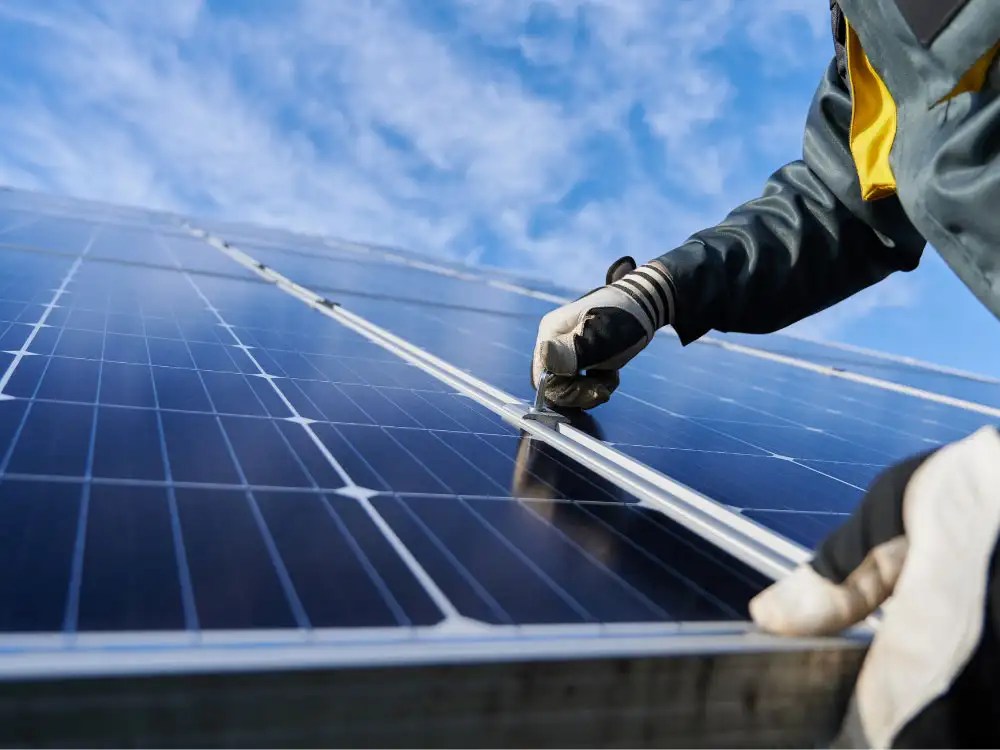 York Goes Green: 700+ Solar Panels on Network Rail Building (2026)