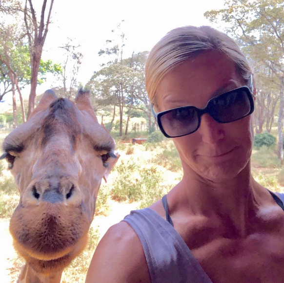 Candice Olson, Facebook