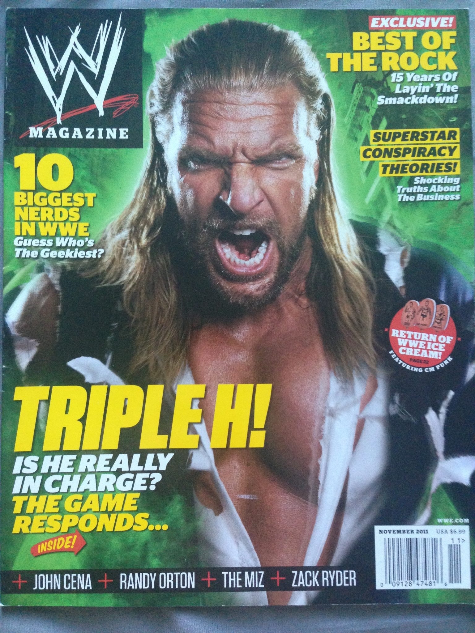 WWE Magazine November 2011 - Triple H