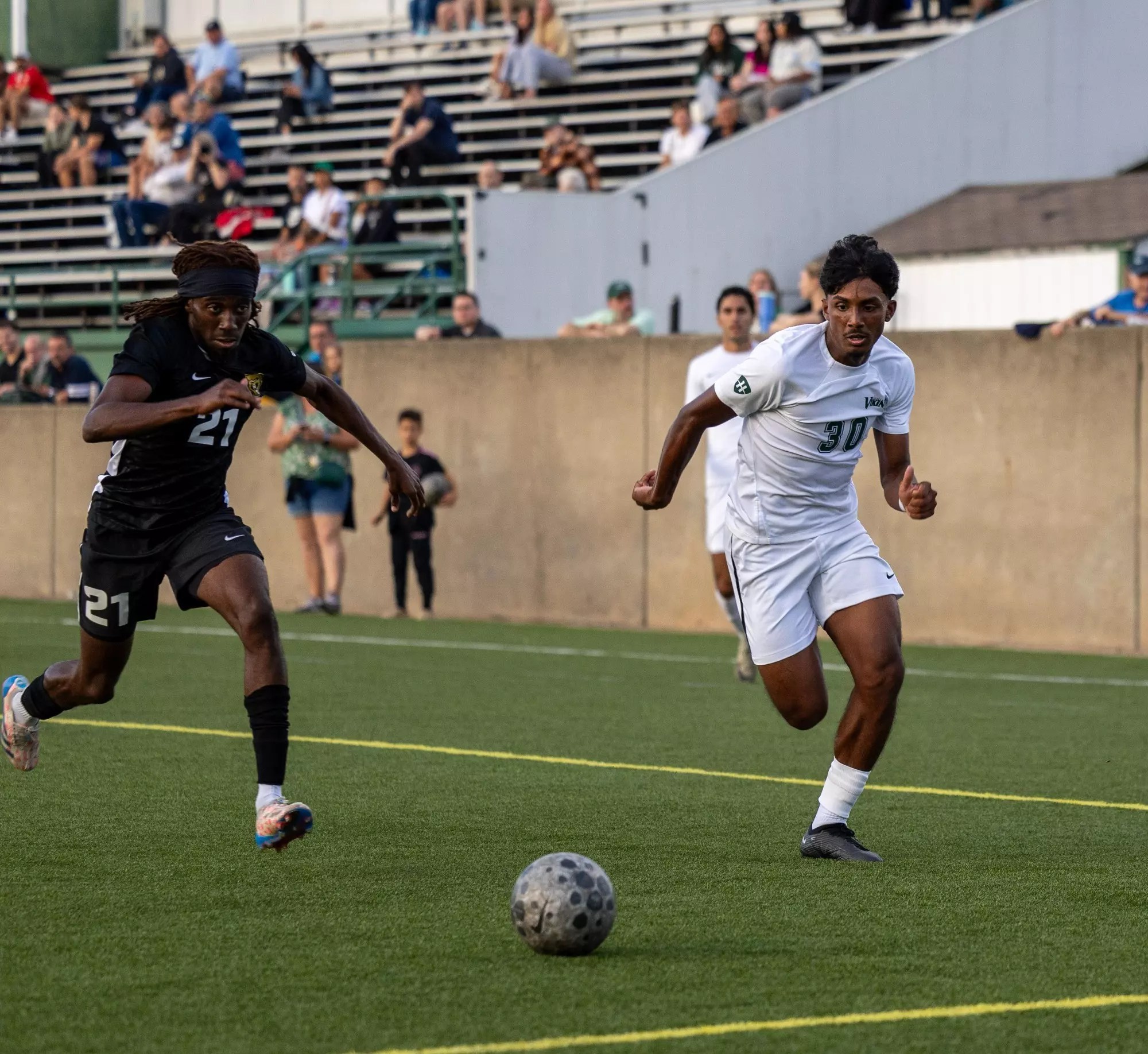 Men’s Soccer Falls to Cleveland State Following Second Half Surge