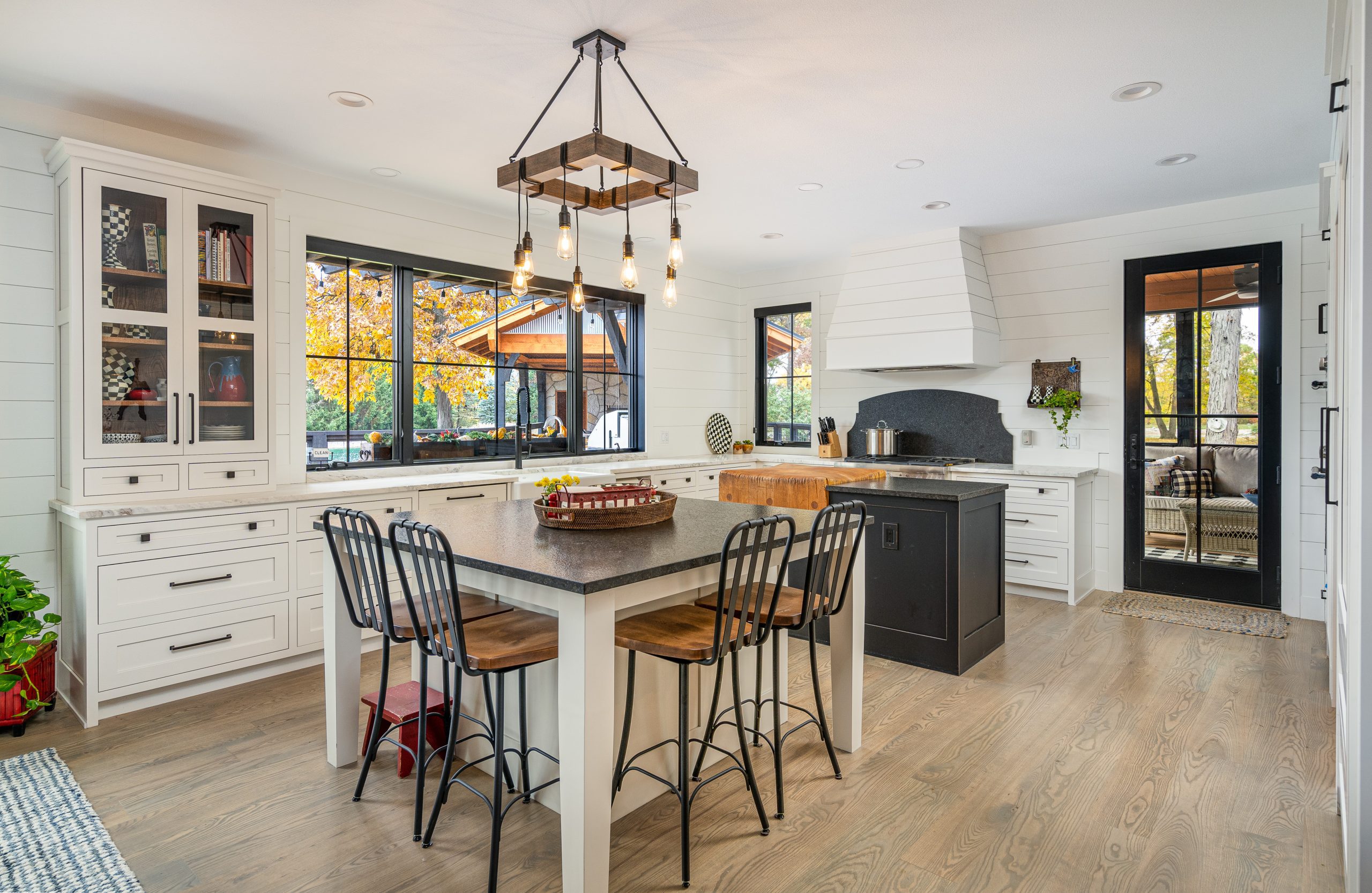 Whitehouse Kitchen 1