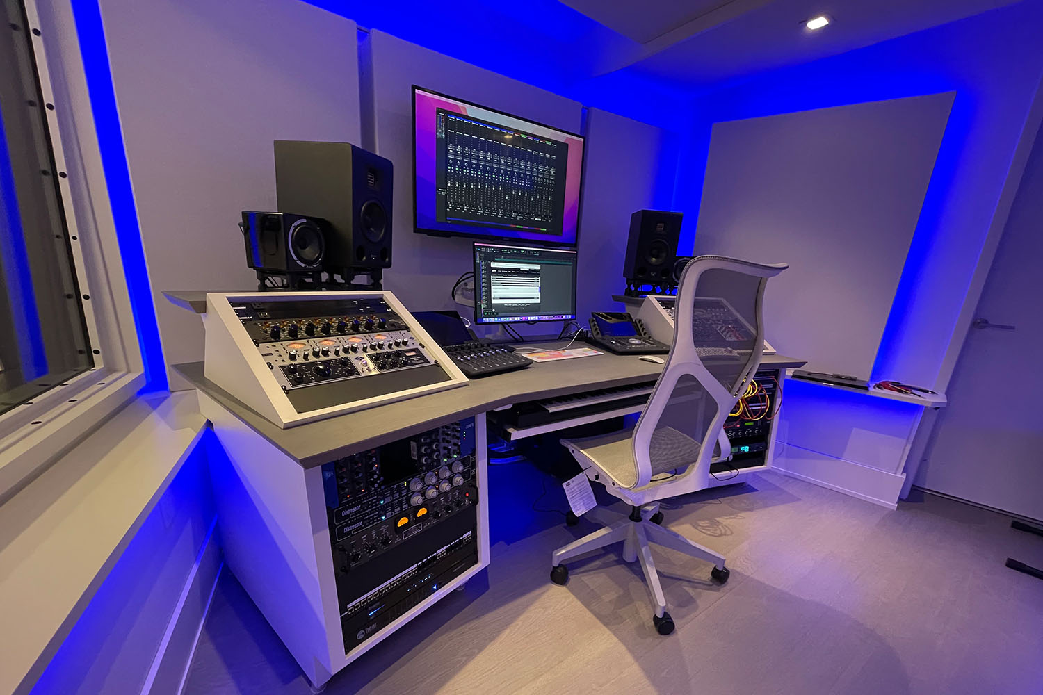 Jonathan leibner home studio