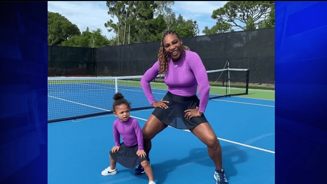 pics Serena Williams Olympia Tennis tennis court with daughter olympia