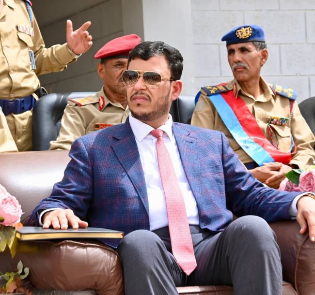 النائب العليمي يؤكد على دعم إجراءات البنك المركزي لمواجهة الصلف الحوثي وإنقاذ الاقتصاد النائب العليمي يؤكد على دعم إجراءات البنك المركزي لمواجهة الصلف الحوثي وإنقاذ الاقتصاد