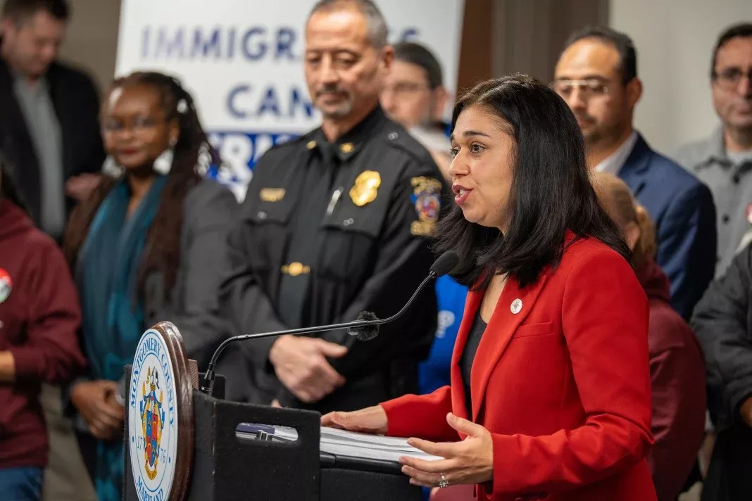 Citizenship clinic scheduled in Montgomery County, possibly more to come – WTOP News