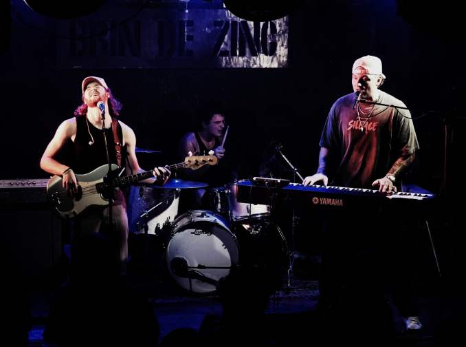 ABSOLUTE SILENCE au Brin de Zinc
Crédits Photos : Bérénice FLECHARD
https://wtrmag.com/