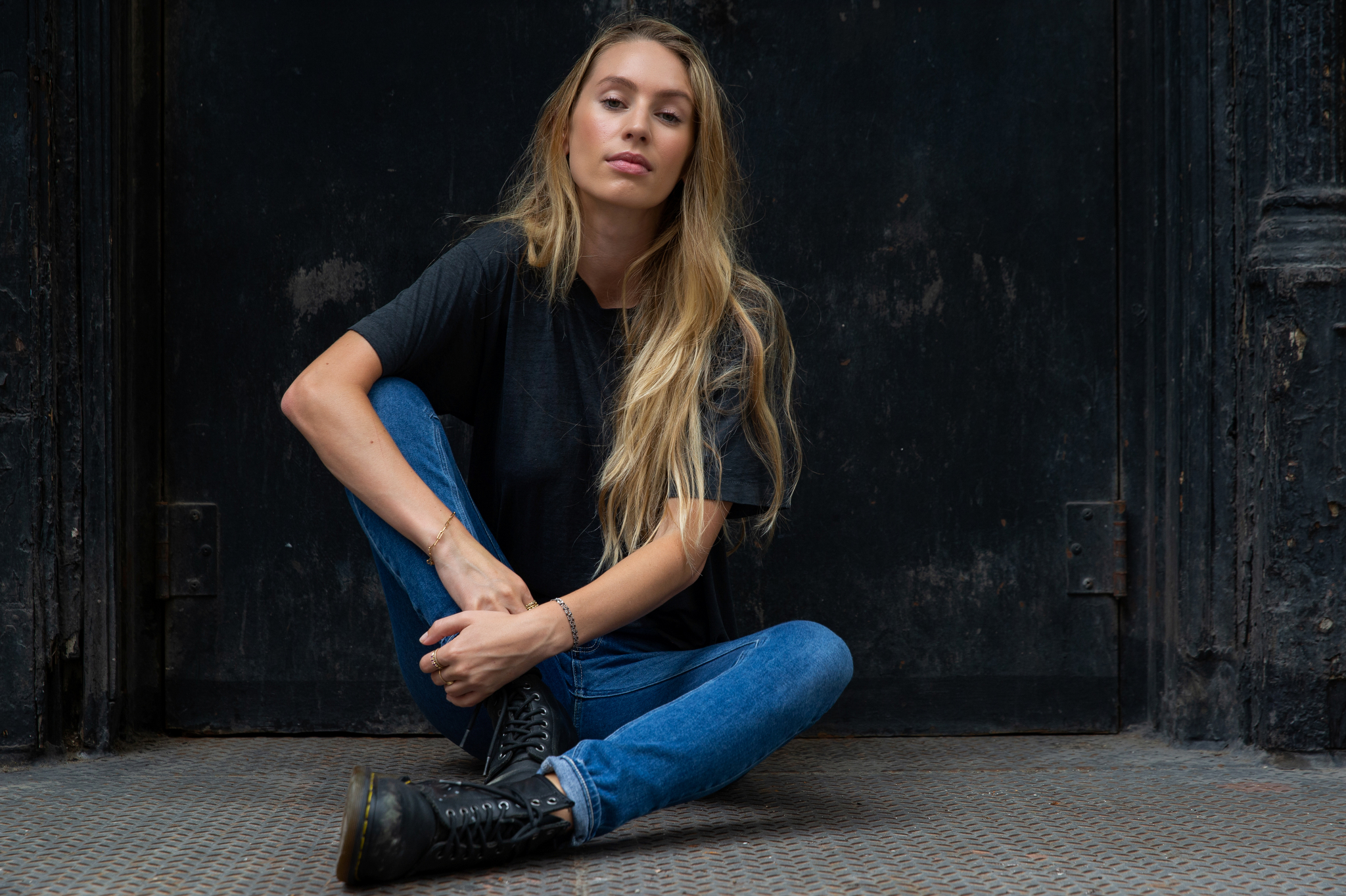 She rose to fame when she was spotted getting close to robert . Dylan Penn On Acting With Dad Sean Penn In Flag Day Wwd