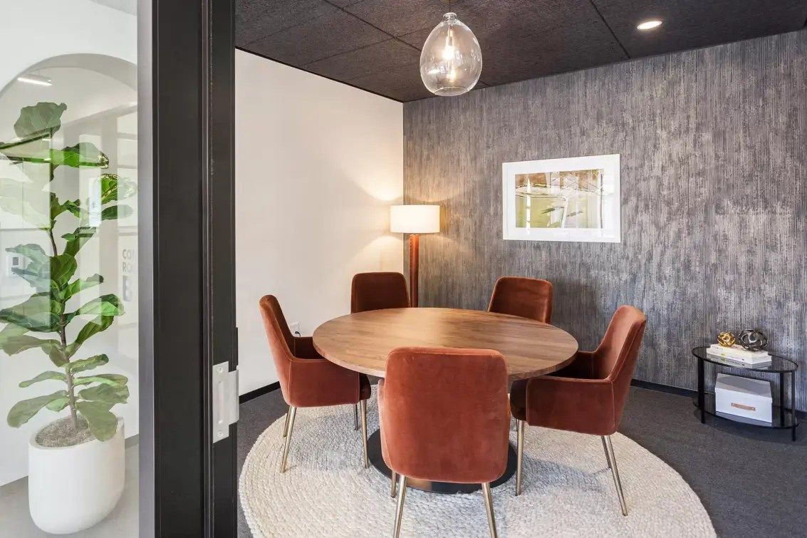 Industrious Office Flexible Office Space - Artistic Ultra HD Light Arts | Free Download