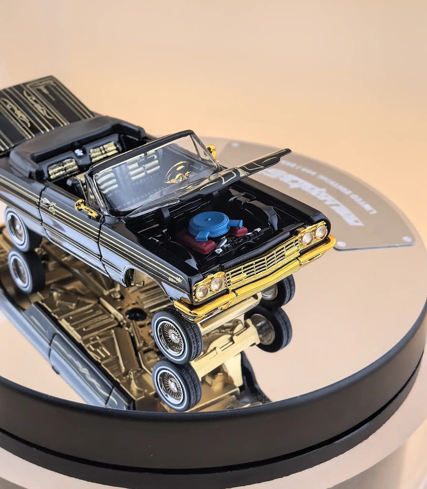 Fine Works 64 Impala Lowrider Black/Gold