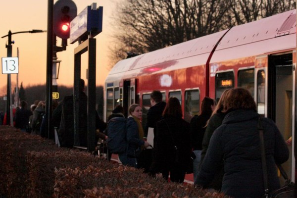 Personeel bus- en treinverkeer Arriva staakt: vrijdag 13 januari geen OV