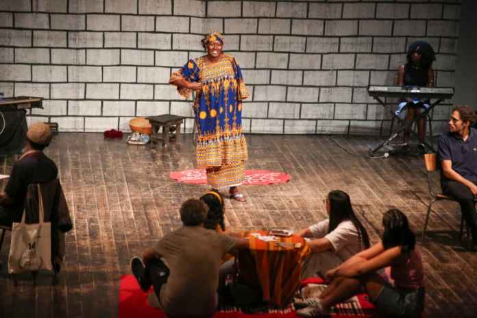 Festival du Théâtre de Béjaïa : «Zangs Yinde ou le refus de la honte», un cri de dignité venu du Burkina Faso