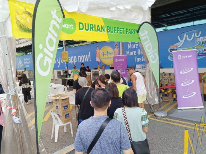 1 Hour All-You-Can-Eat Durian Party!
