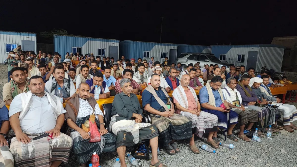 السلطة المحلية بالمخا تنظم أمسية رمضانية في عزلة الجمعة لتعزيز التلاحم المجتمعي