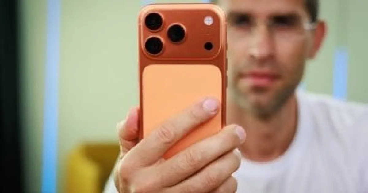 تقييم DxOMark يحسمها: آيفون 17 برو يتفوق على جالاكسي S26 ألترا في الكاميرا