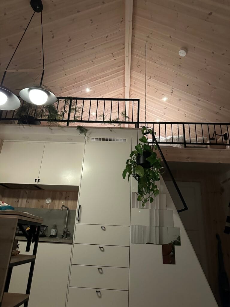 cum să explorezi Stockholm ca un localnic, transport public în Stockholm, Tiny House Stockholm, cazare Stockholm, unde să mănânci în Stockholm, cele mai bune cafenele din Stockholm, Fabrique Stockholm, kanelbullar, Vapiano Stockholm, experiență italiană, explorare Stockholm, Flygbussarna, Skavsta Stockholm, experiență autentică scandinavă