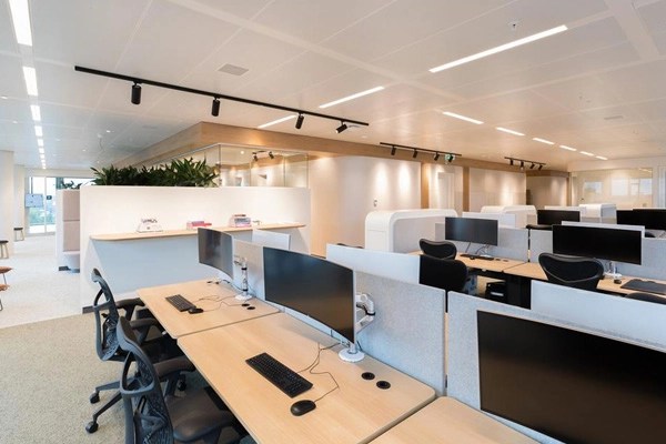 ruimte inrichting voor kantoor en bedrijf