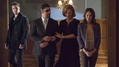 Arrow S02E15 – The Promise