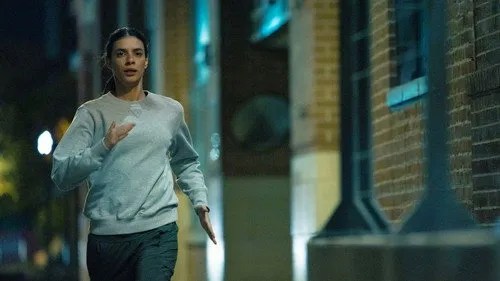 Lioness S01E02 – The Beating poster