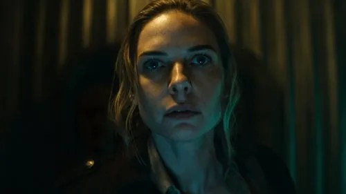 Silo S01E10 – Outside