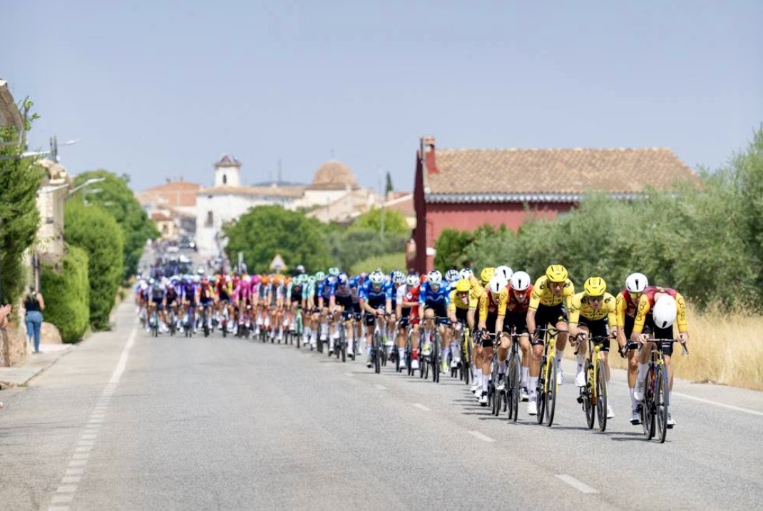La Vuelta. Etapa Alcaraz-Elche de la Sierra. Sierra de Albacete ciclismo