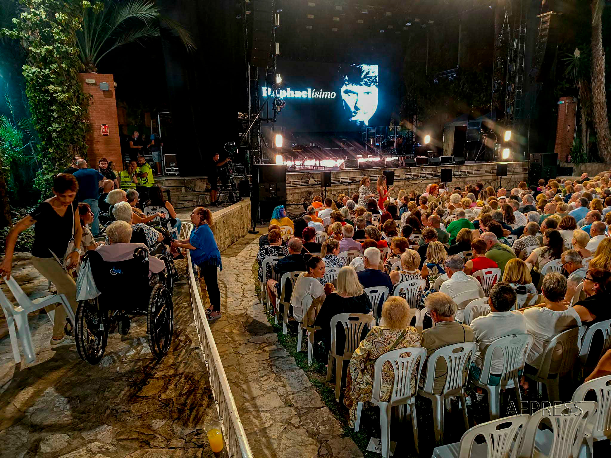 Concierto-Raphael-Tour-Raphaelísimo-en-Elche-(5)